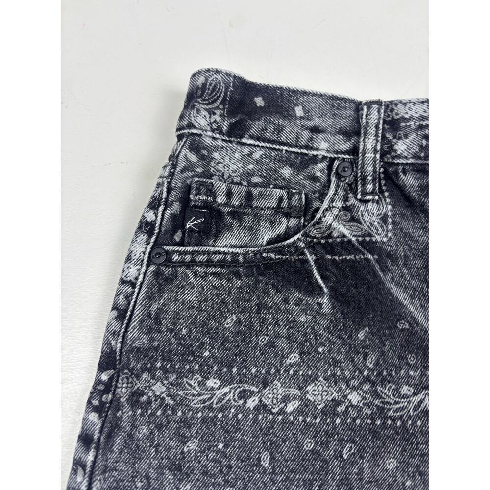 KanCan Whitney High Rise Shorts Size 3/25 Black Bandana Paisley Denim Cutoff - Picture 2 of 8